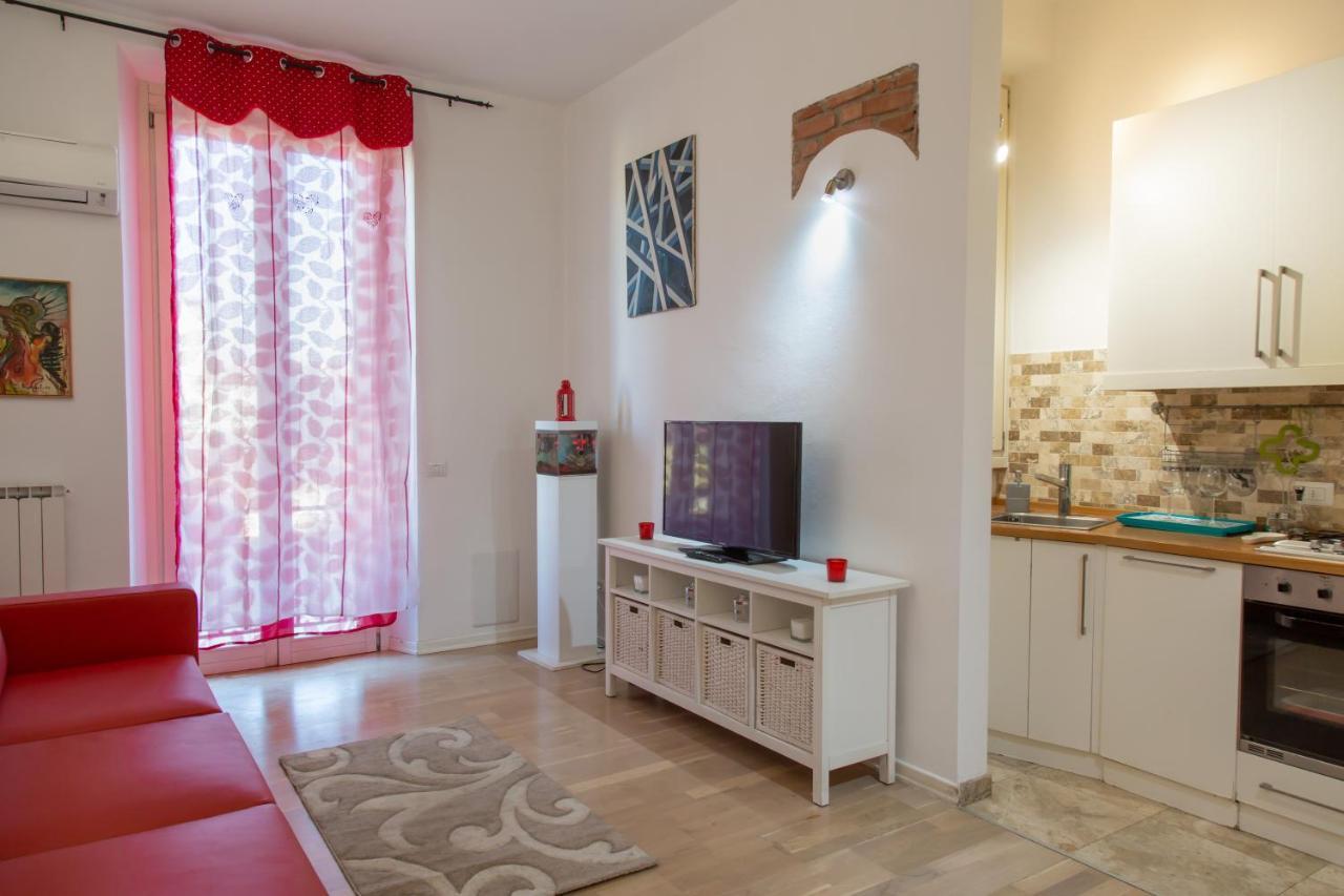 Red House - * Florencia